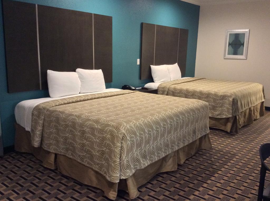 Regency Inn & Suites- Nw Houston Jersey Village Quarto foto
