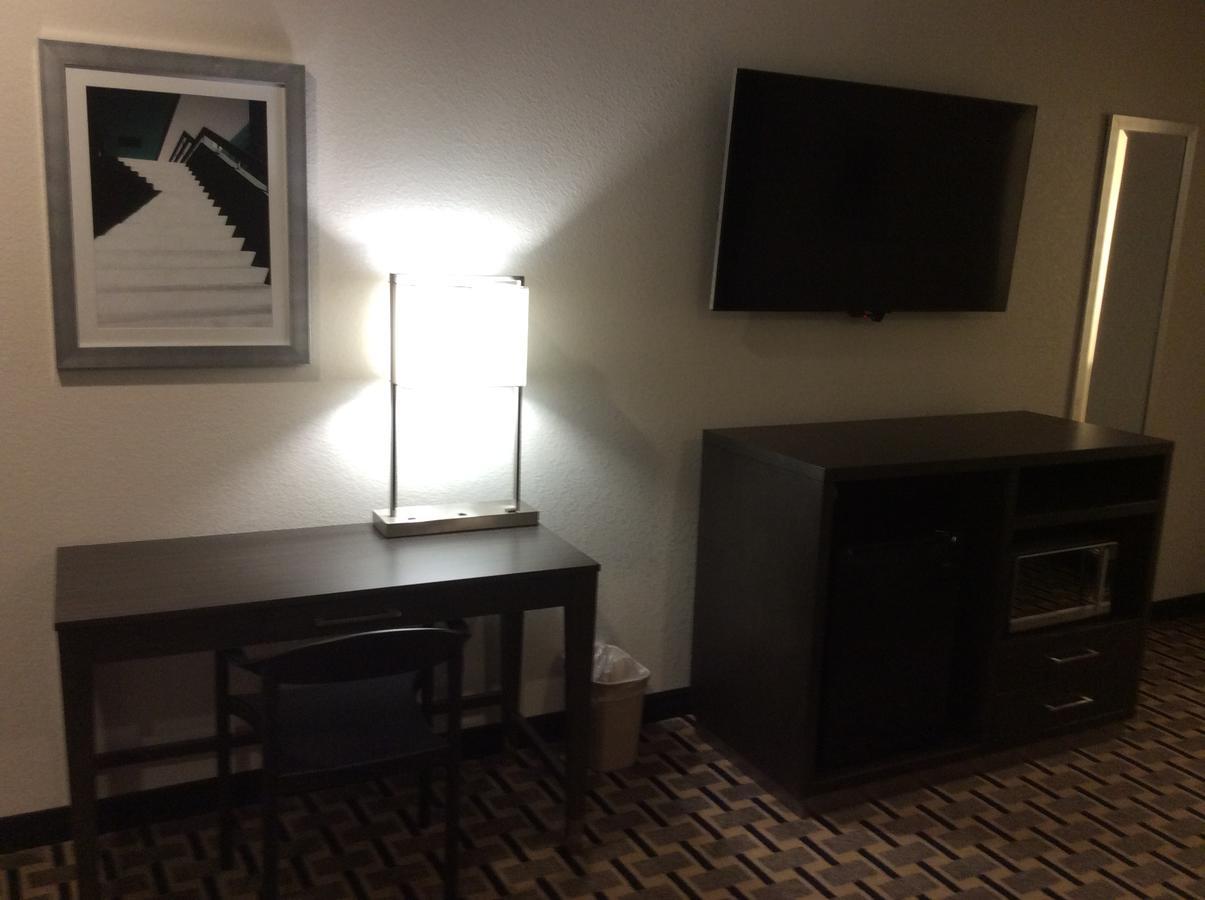 Regency Inn & Suites- Nw Houston Jersey Village Quarto foto